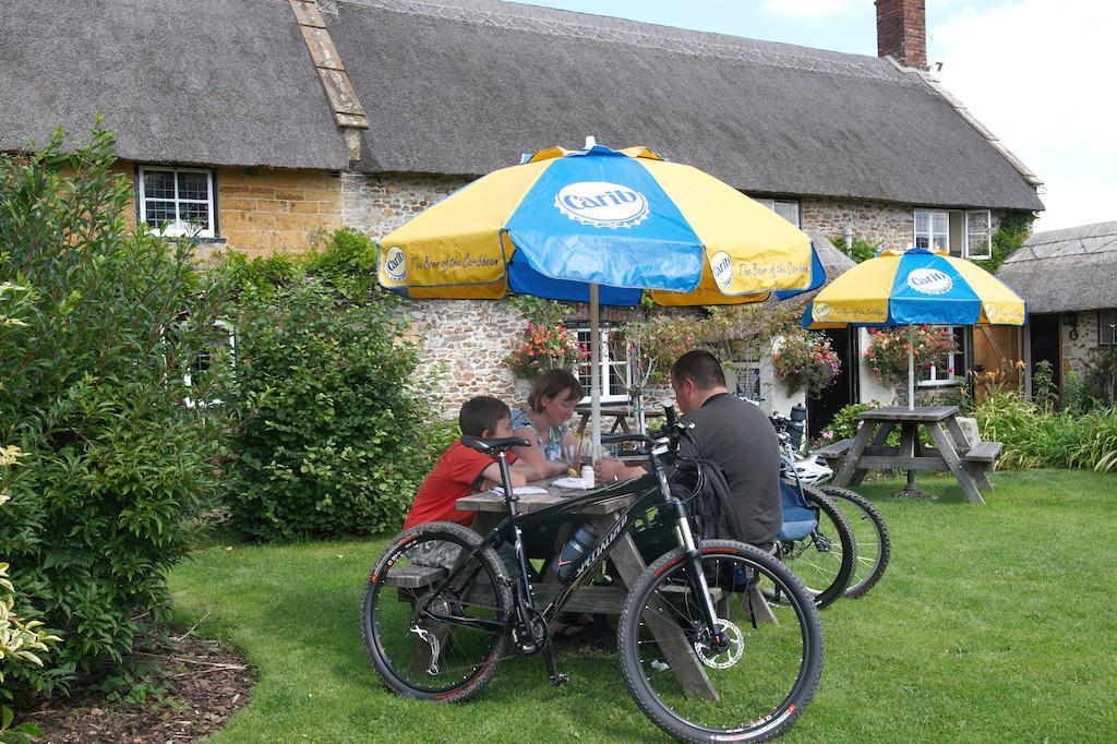 Shave Cross House Inn Bridport Exterior photo